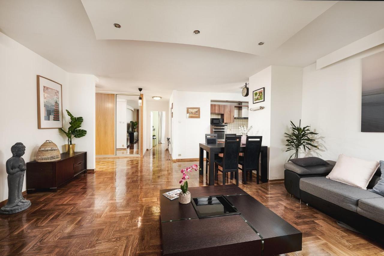 Lumina Spacious Apartment Near The Railway Station Warsawa Bagian luar foto