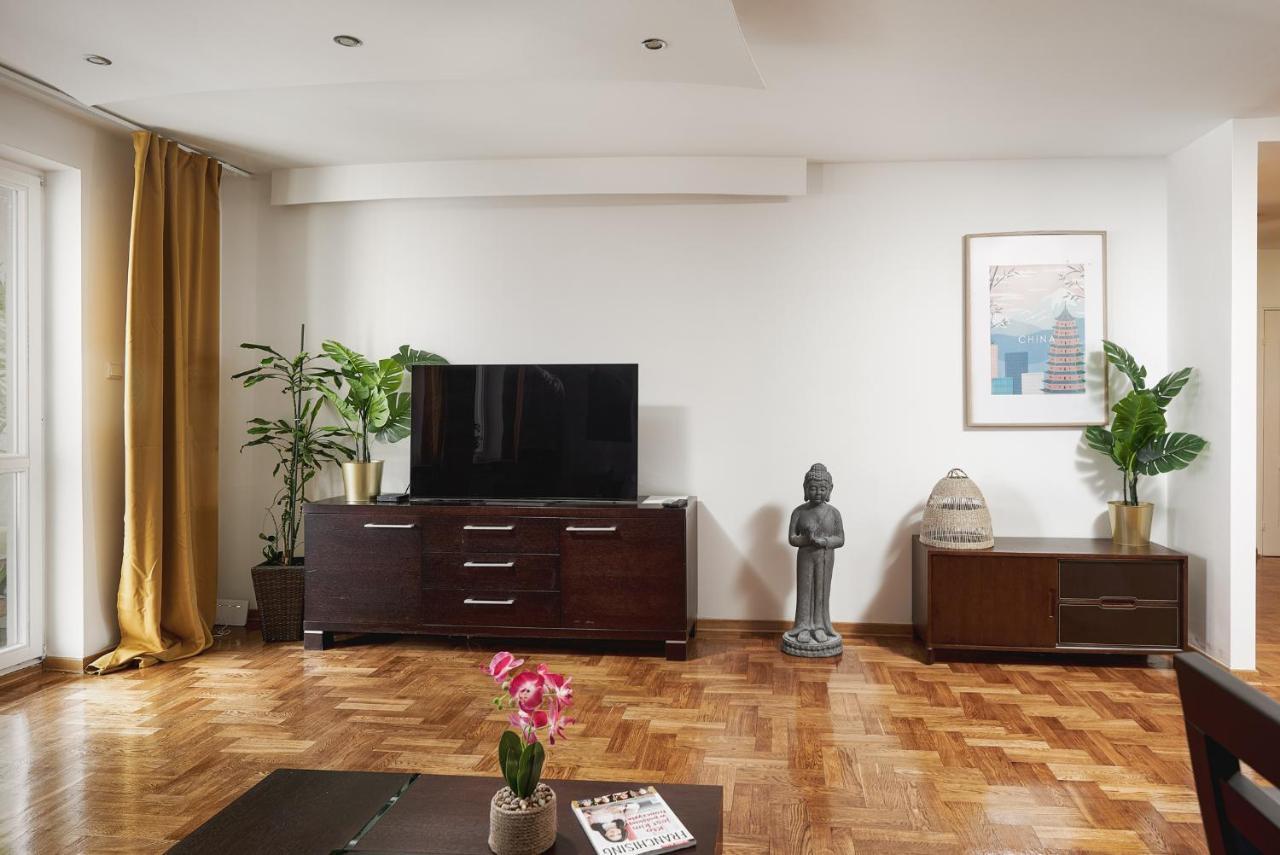 Lumina Spacious Apartment Near The Railway Station Warsawa Bagian luar foto